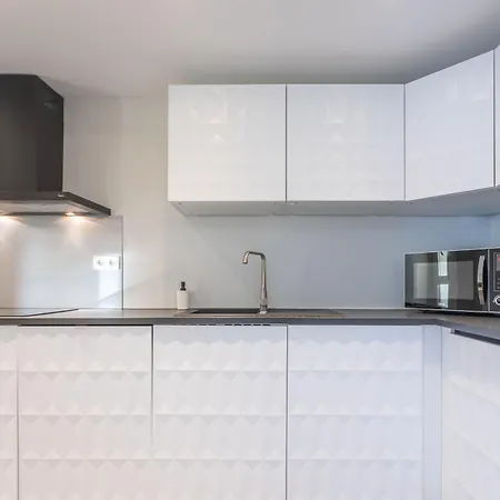 Superbe F2 Spacieux - Raphael Διαμέρισμα *