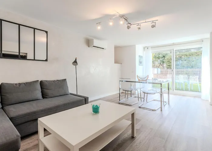Apartment Superbe F2 Spacieux - Raphael *